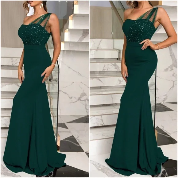 Luxurious One Shoulder Evening Formal Wedding Dress - Picture 4 of 8